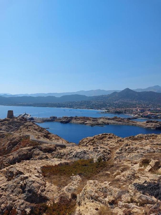 Appartement T4 Tres Bien Situe Et Climatise L'Ile-Rousse  Bagian luar foto
